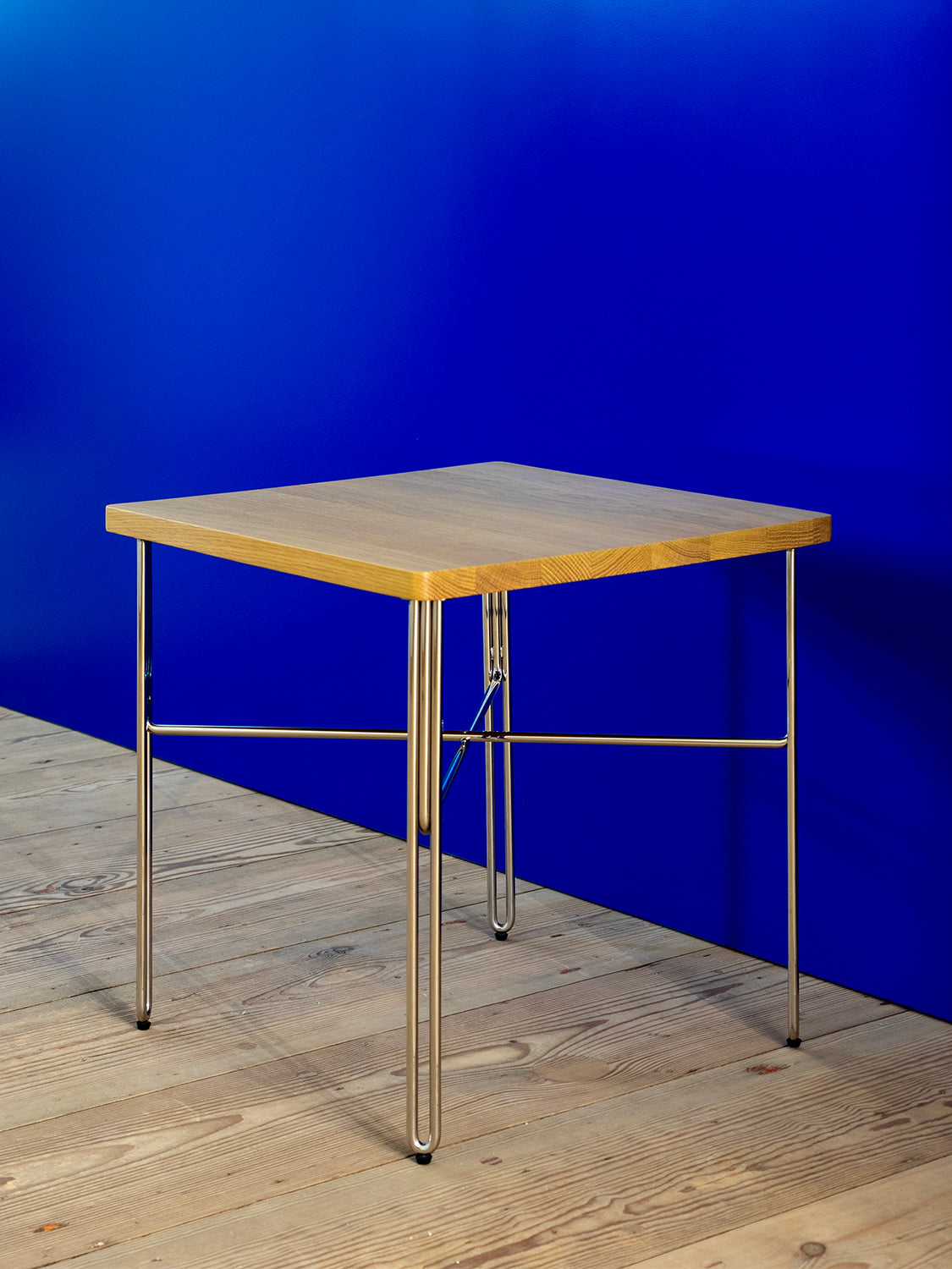 NINE - Inline Coffee Table