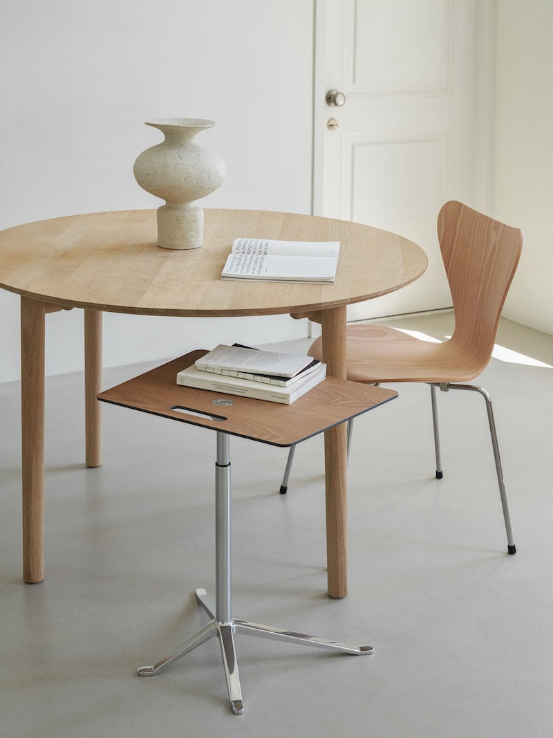Fritz Hansen - Series 7 3107 Dining Chair - Clear Lacquered Veneer