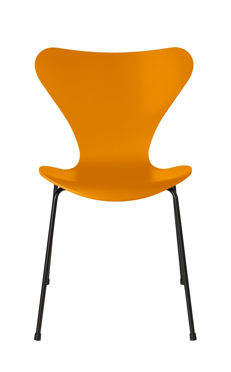 Fritz Hansen - Series 7 3107 Dining Chair - Lacquered Veneer