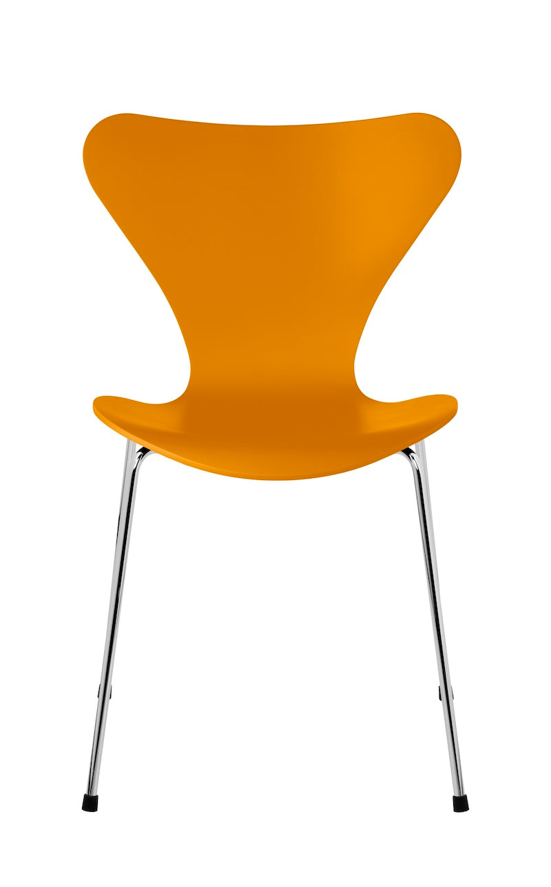 Fritz Hansen - Series 7 3107 Dining Chair - Lacquered Veneer