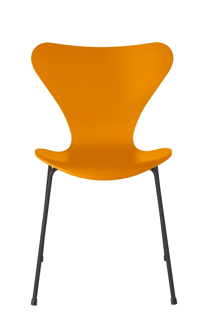 Fritz Hansen - Series 7 3107 Dining Chair - Lacquered Veneer