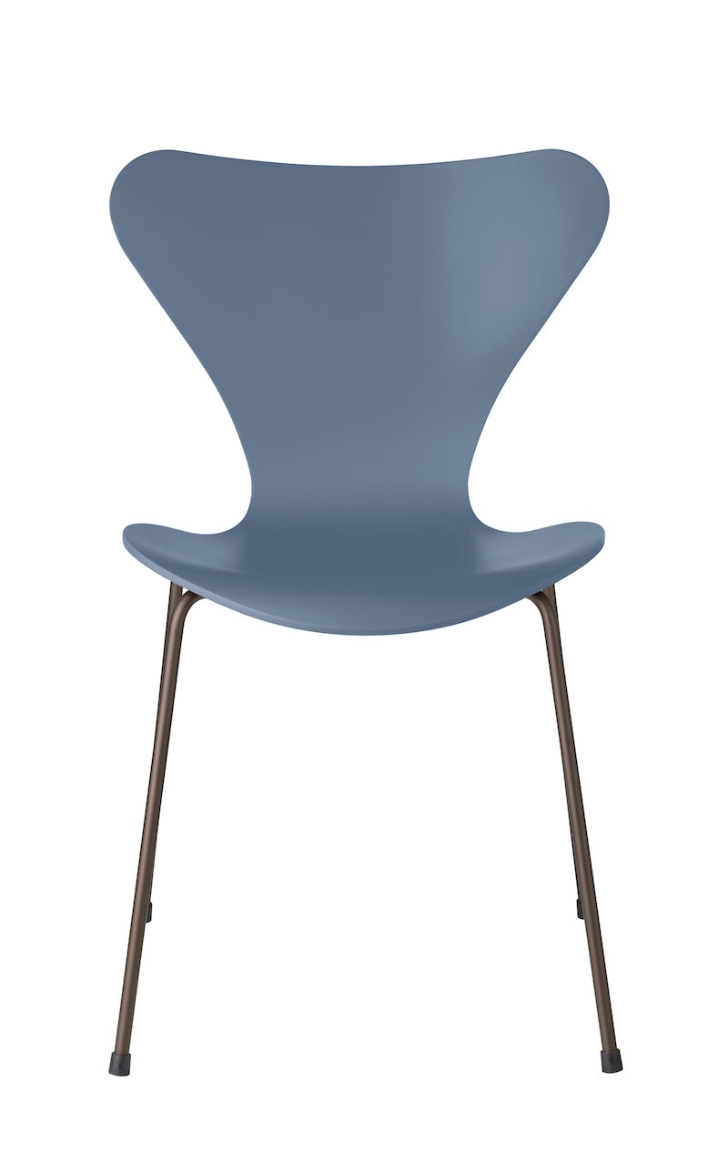 Fritz Hansen - Series 7 3107 Dining Chair - Lacquered Veneer
