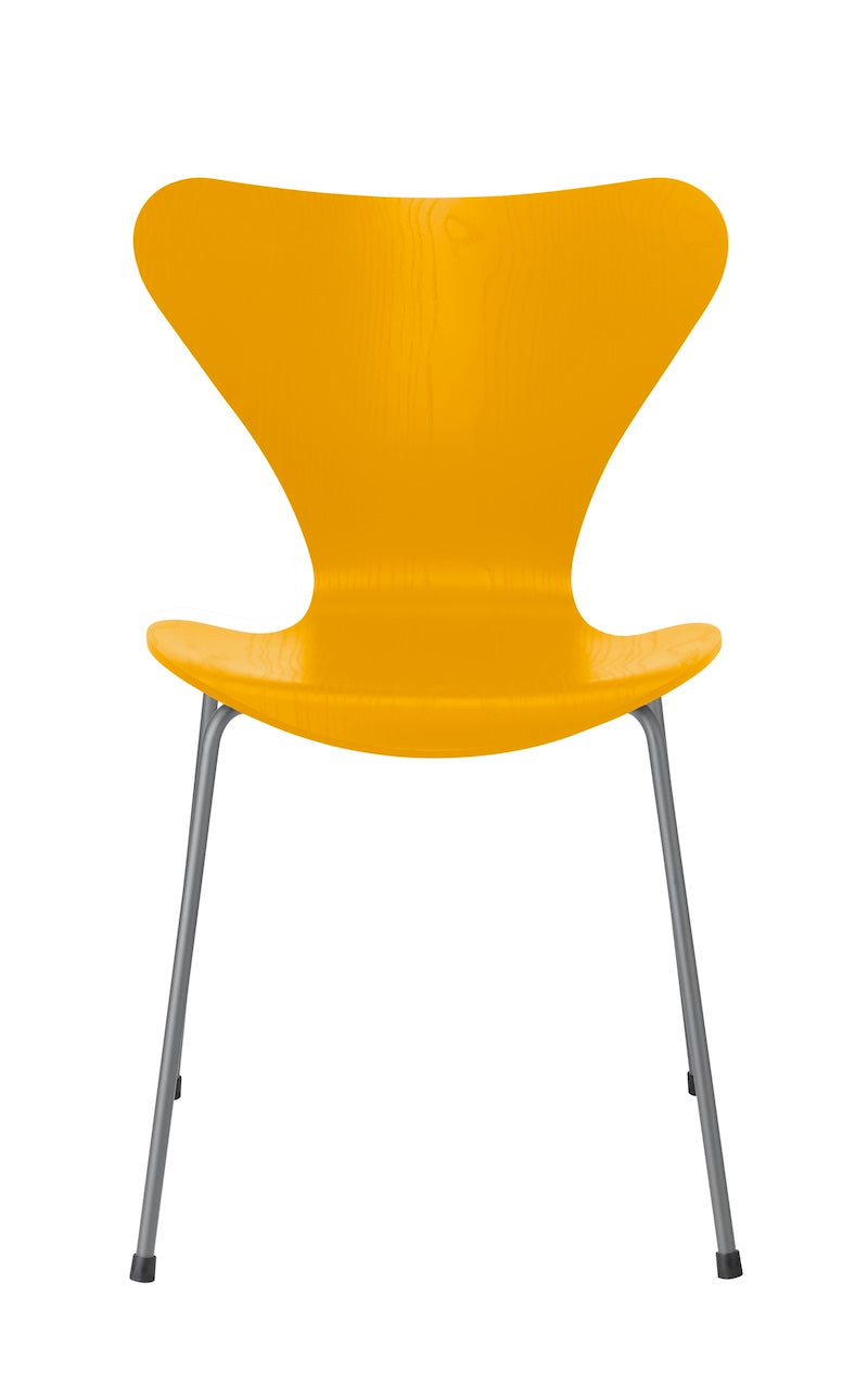 Fritz Hansen - Series 7 3107 Dining Chair - Coloured Veneer