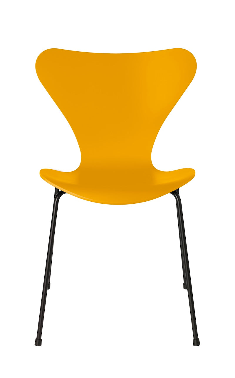 Fritz Hansen - Series 7 3107 Dining Chair - Lacquered Veneer