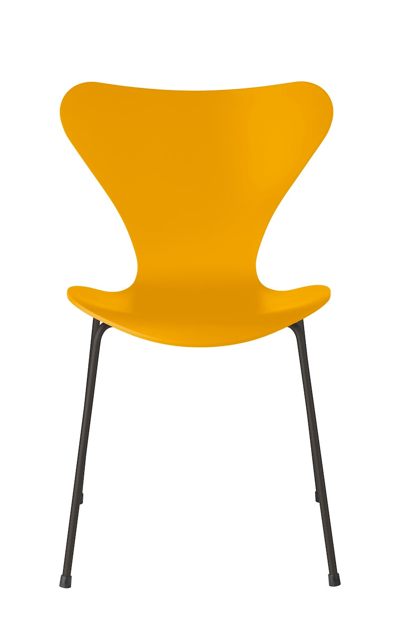 Fritz Hansen - Series 7 3107 Dining Chair - Lacquered Veneer