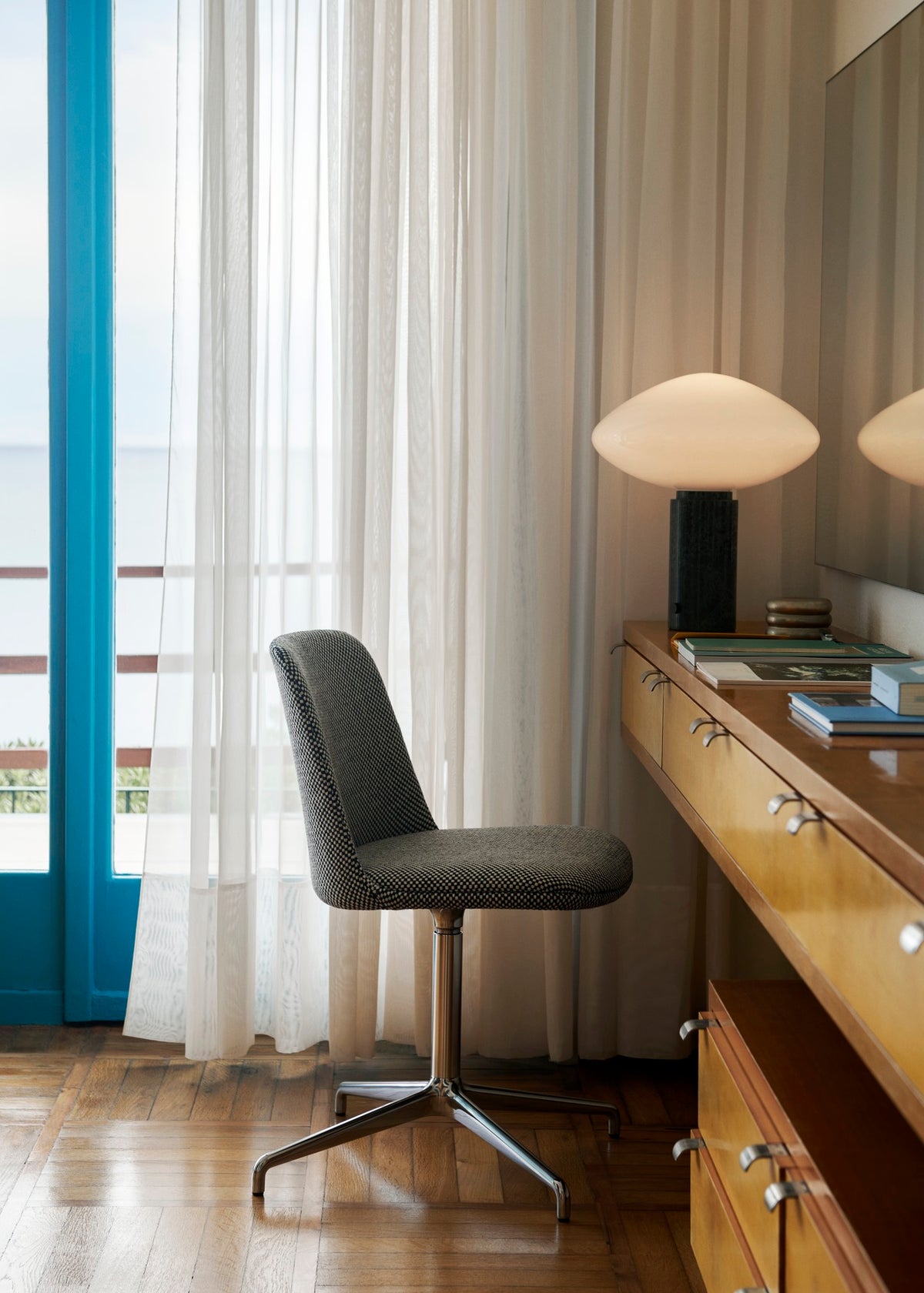 &amp;Tradition - Mist Table Lamp AP17