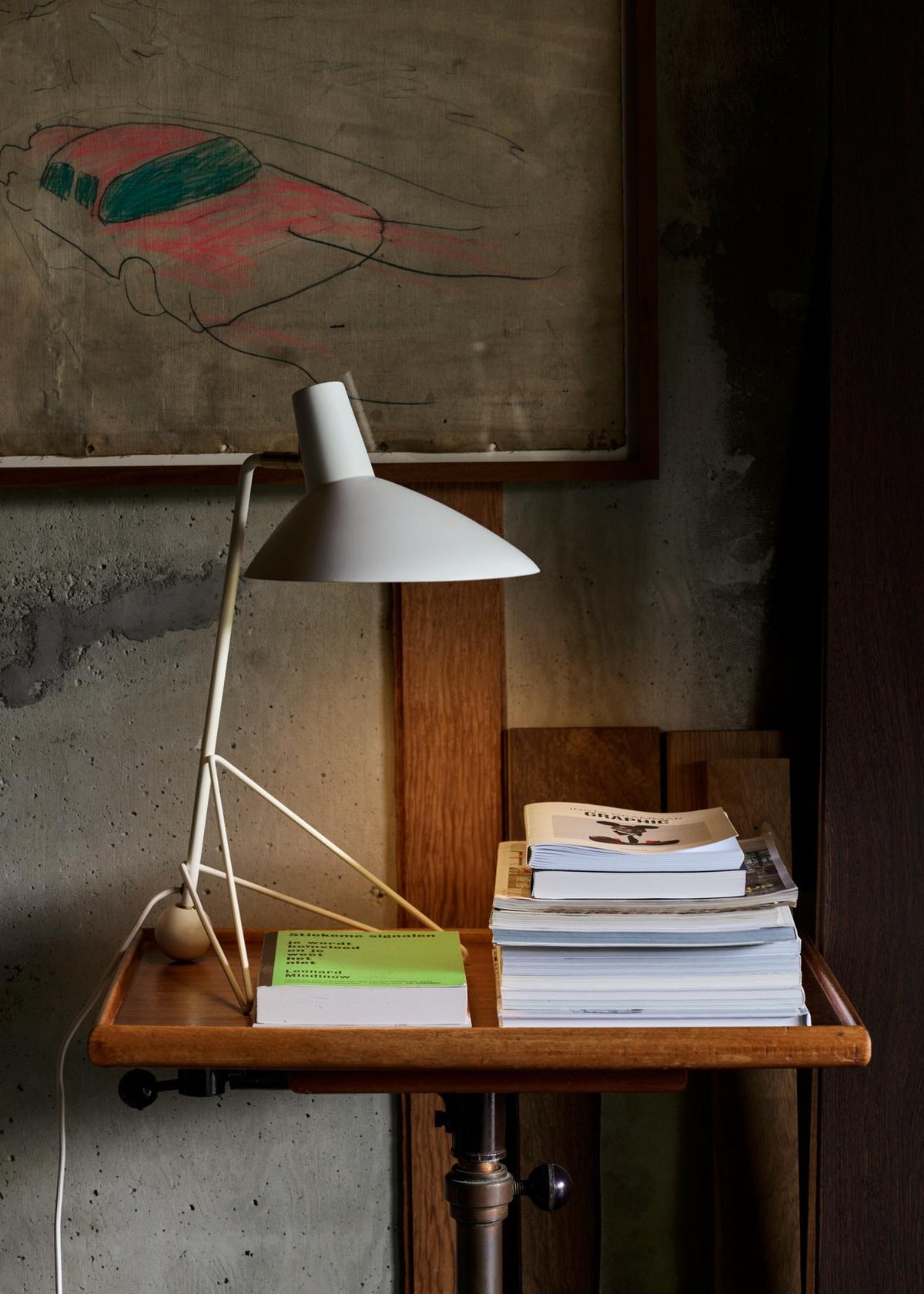 &amp;Tradition - Tripod Table Lamp HM9