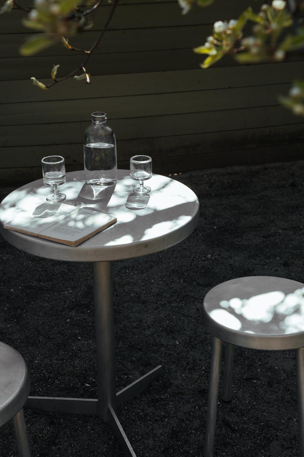 Frama - Tasca Table | Aluminium