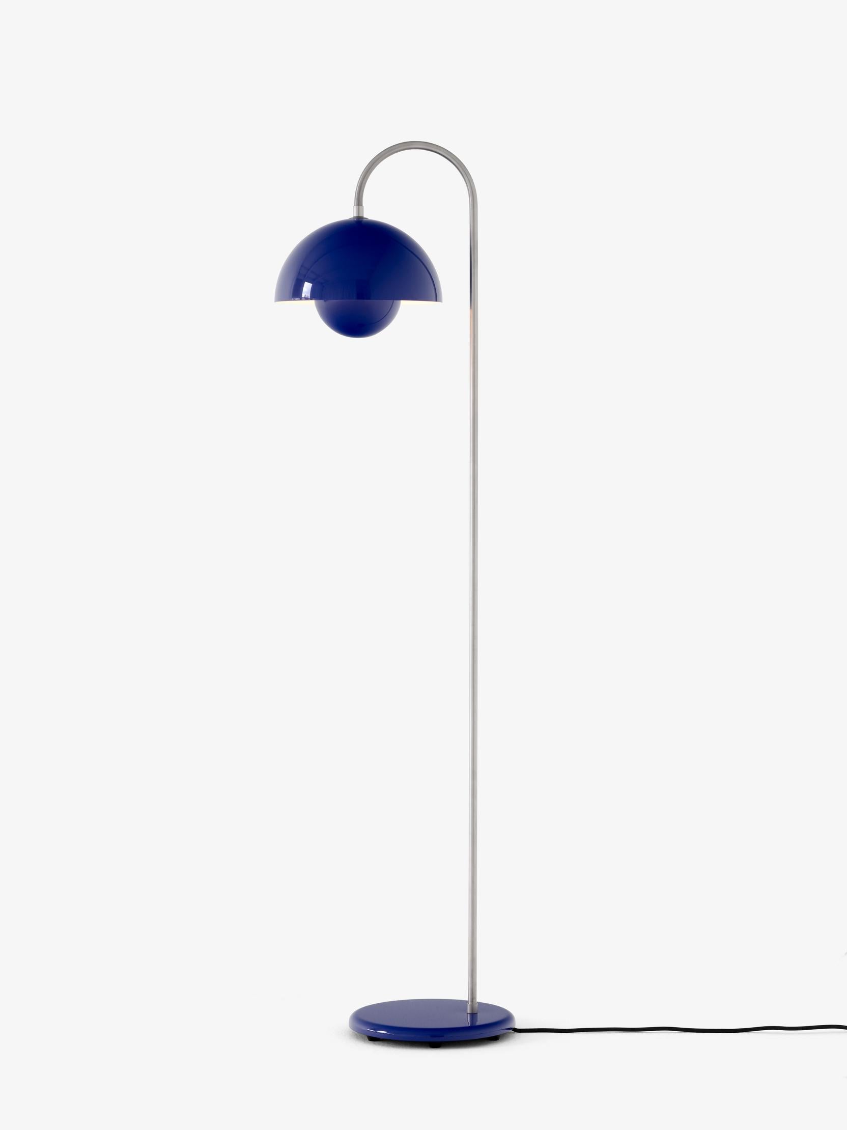 &Tradition - Flowerpot Floor Lamp VP12