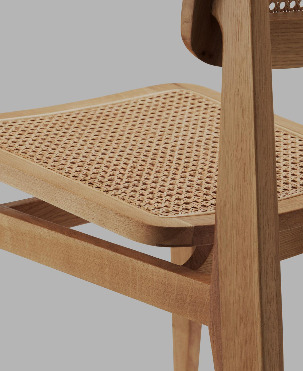 GUBI - C-Chair Dining Chair Un-upholstered - French Cane
