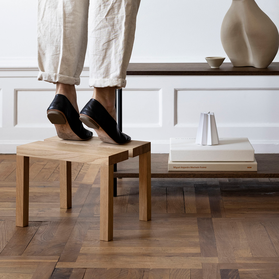 MOEBE - Peg Step Stool