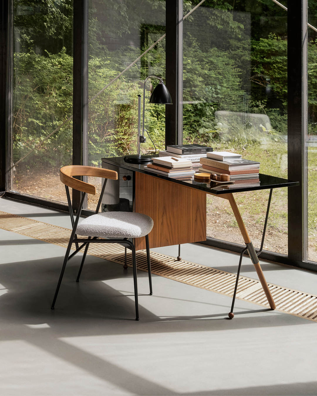GUBI - 62 Desk