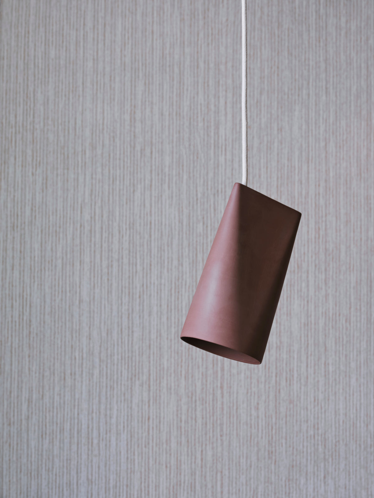 MOEBE - Ceramic Pendant - Narrow
