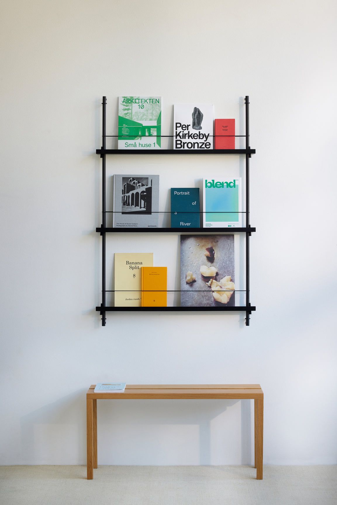 MOEBE - Magazine Shelving - MS.115.1