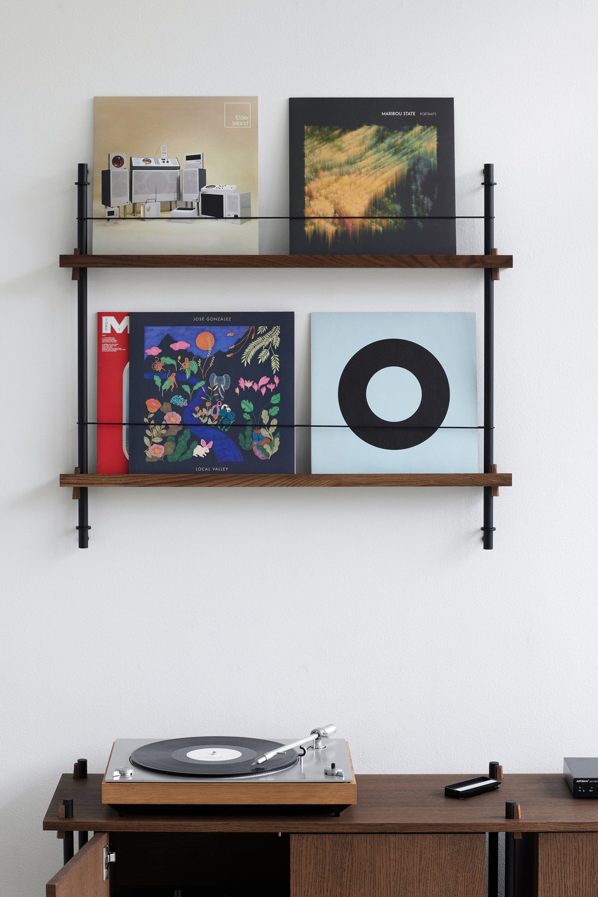 MOEBE - Magazine Shelving - MS.65.1