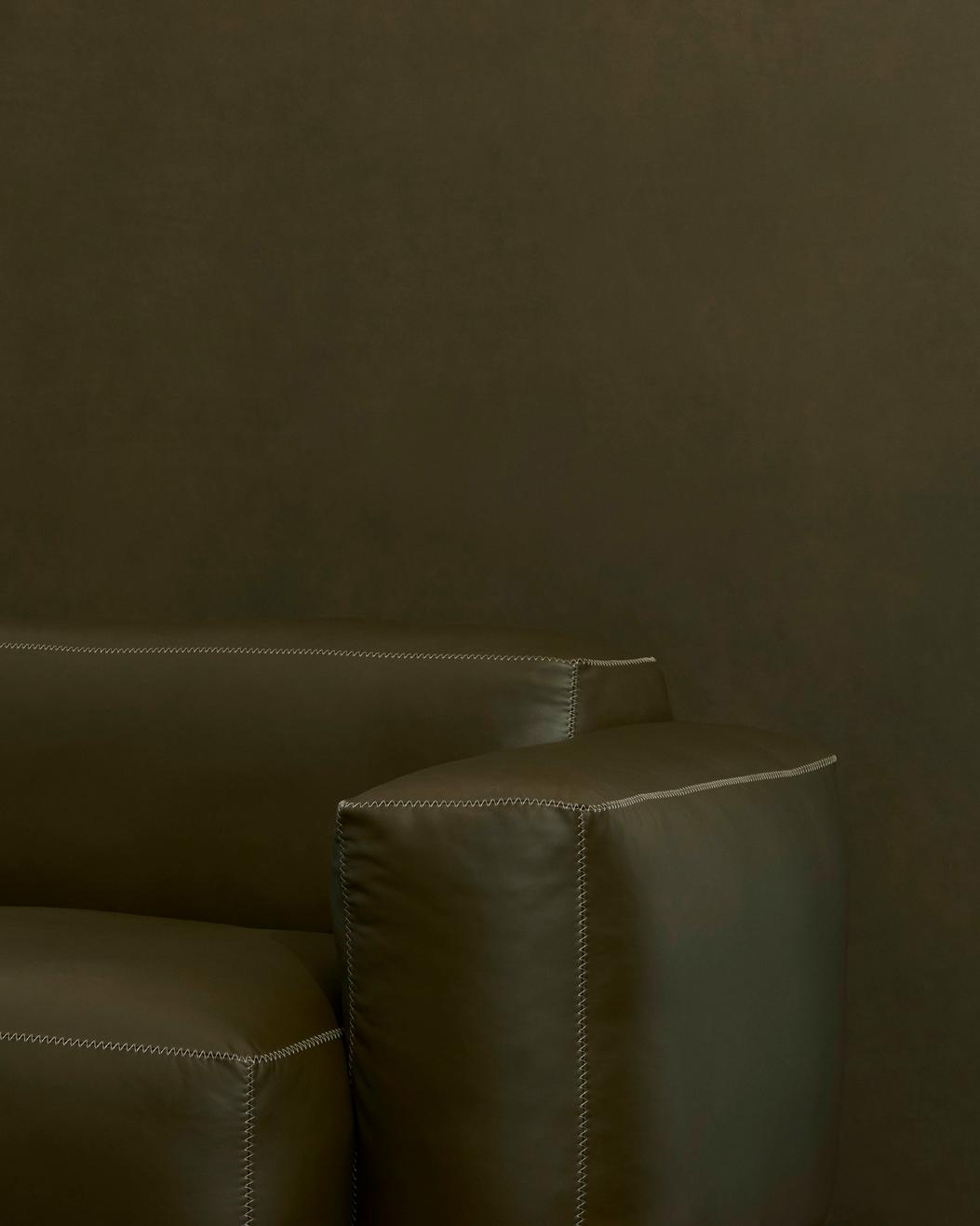 HAY - Mags Soft Low Armrest Sofa - 2.5 Seater - Combination 1