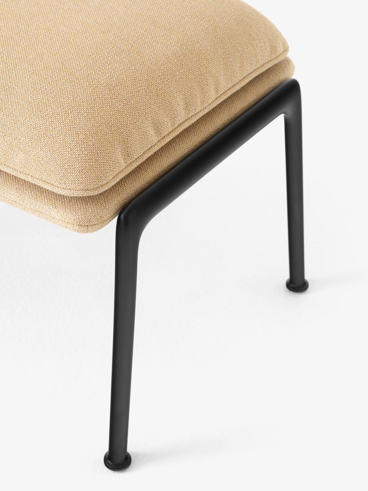 &amp;Tradition - Muno Footstool LN20