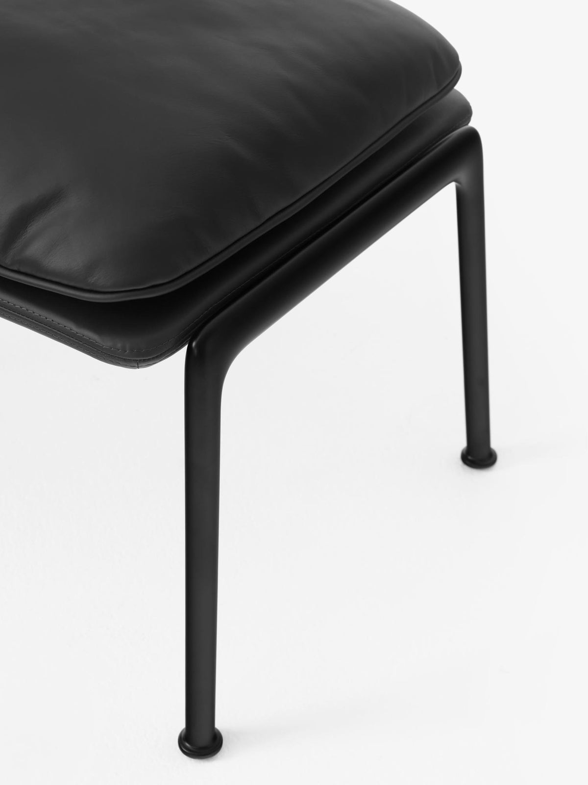 &amp;Tradition - Muno Footstool LN20