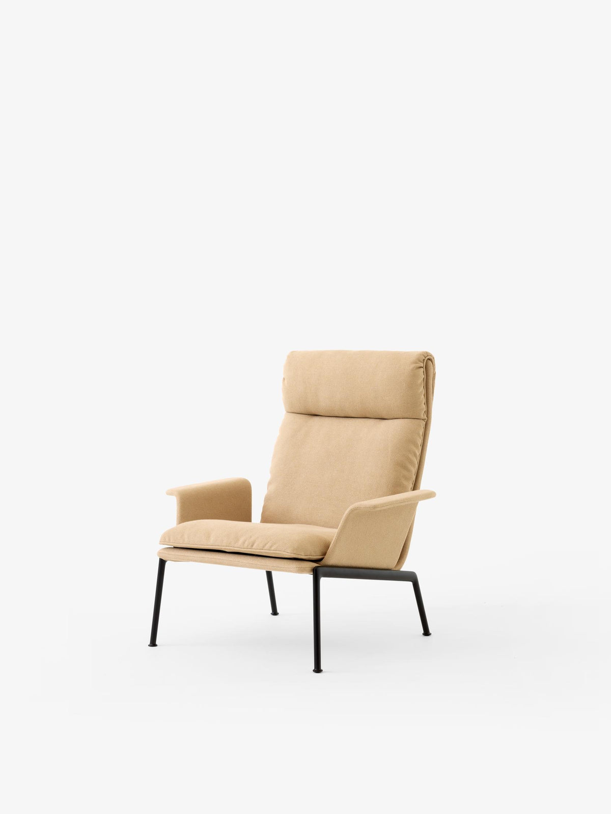 &amp;Tradition - Muno High Back Lounge Chair w/ Arms LN17