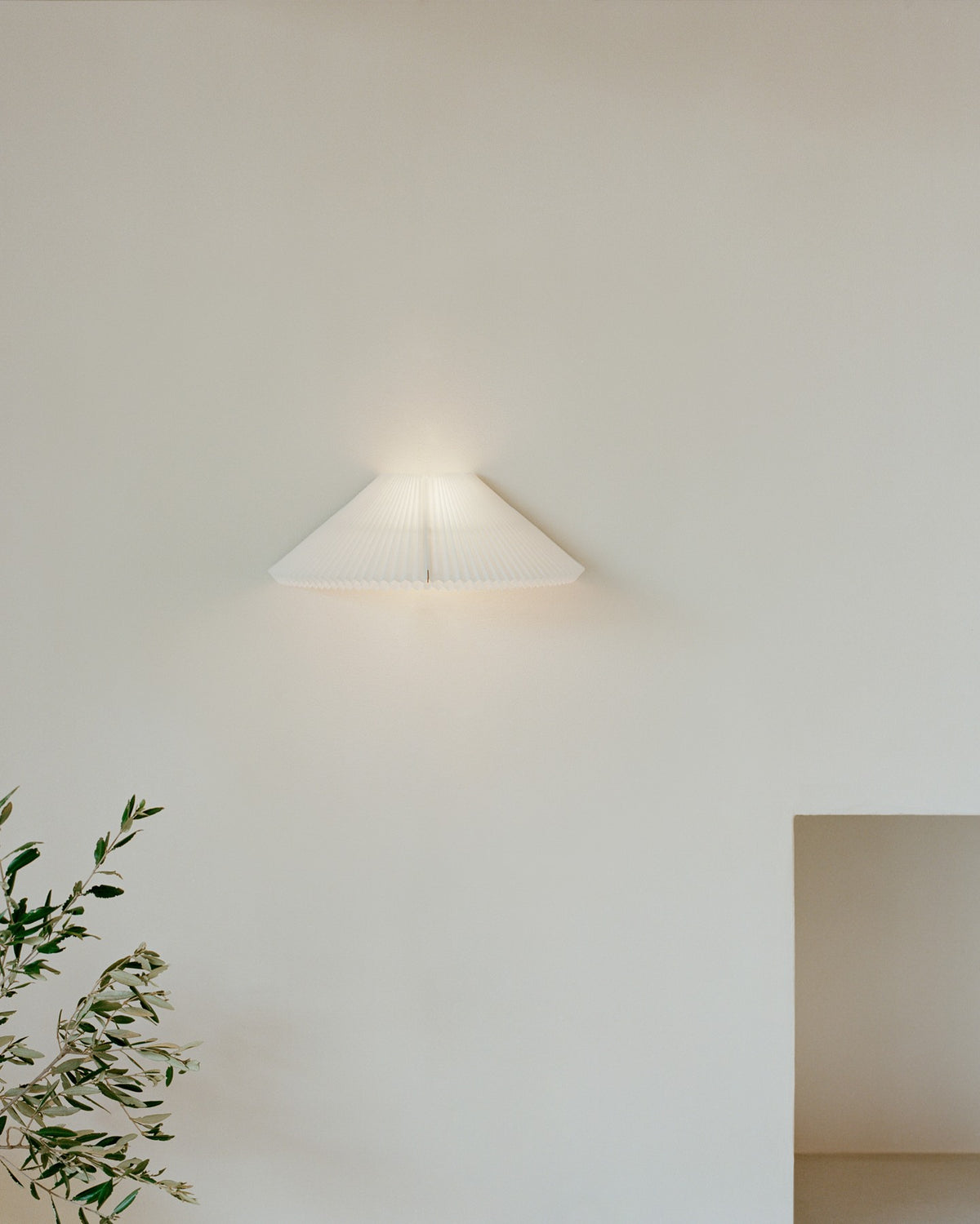 New Works - Nebra Wall Lamp