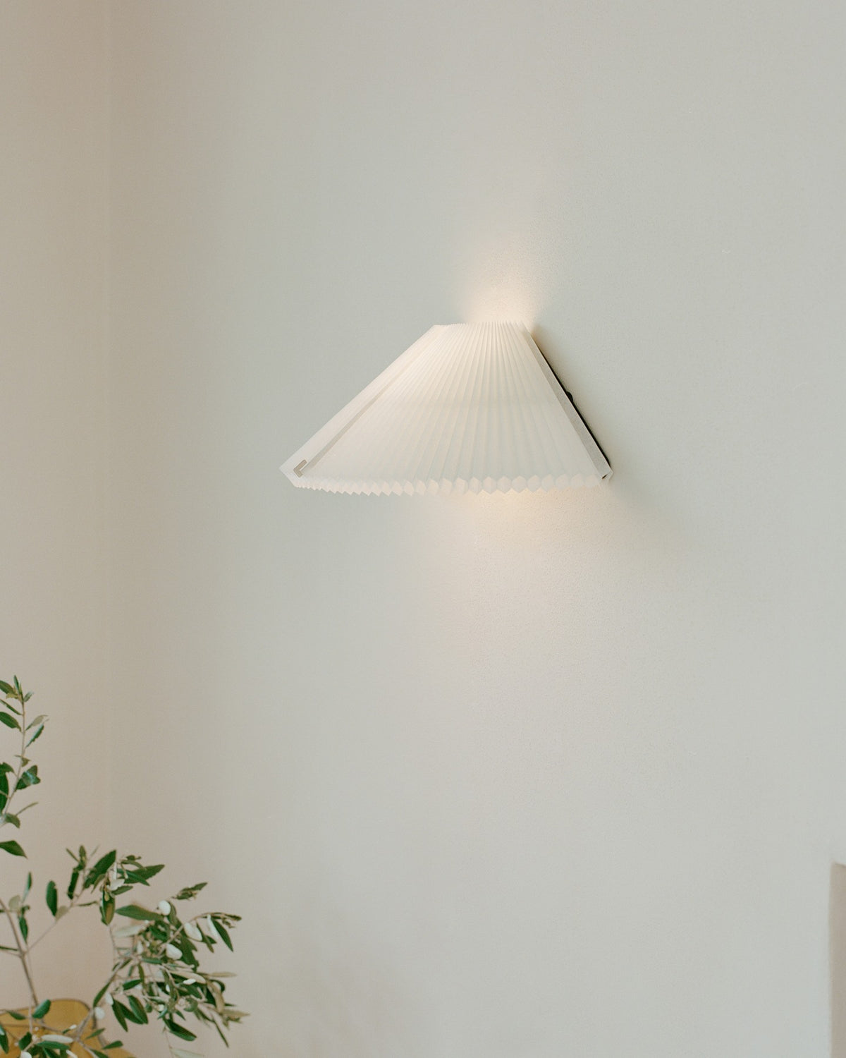 New Works - Nebra Wall Lamp