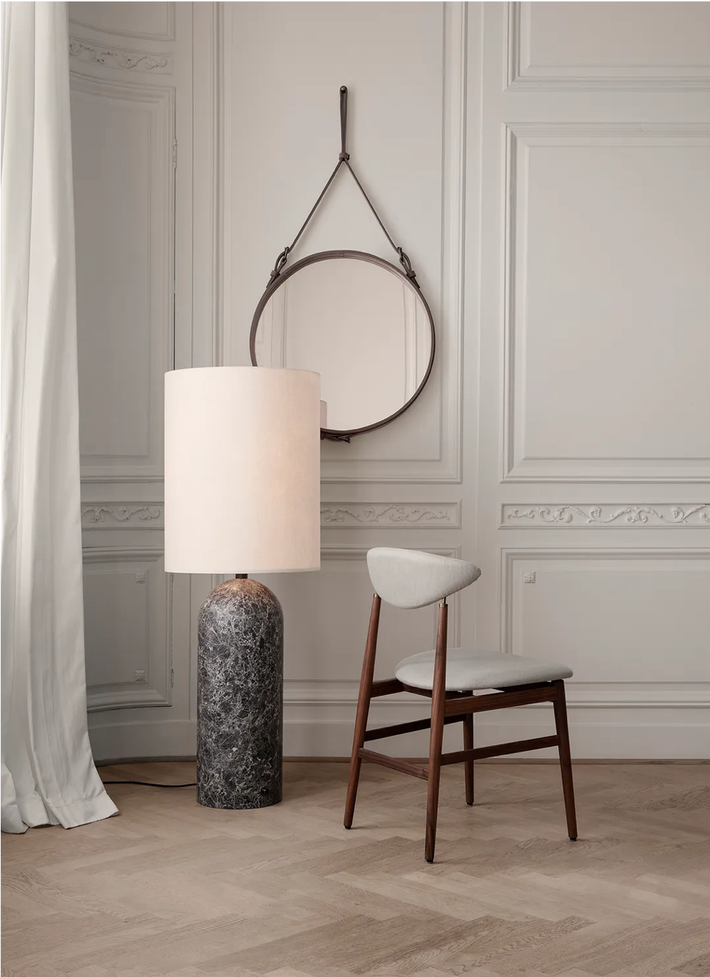 GUBI - Gravity Floor Lamp - XL High