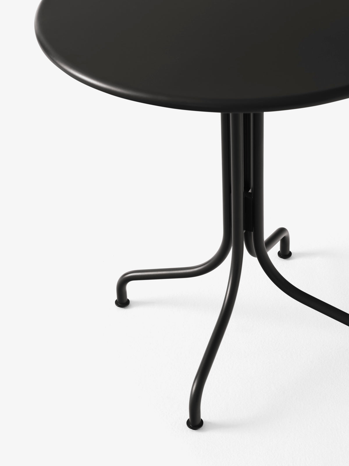 &amp;Tradition - Thorvald Café Table Round SC96, Ø70