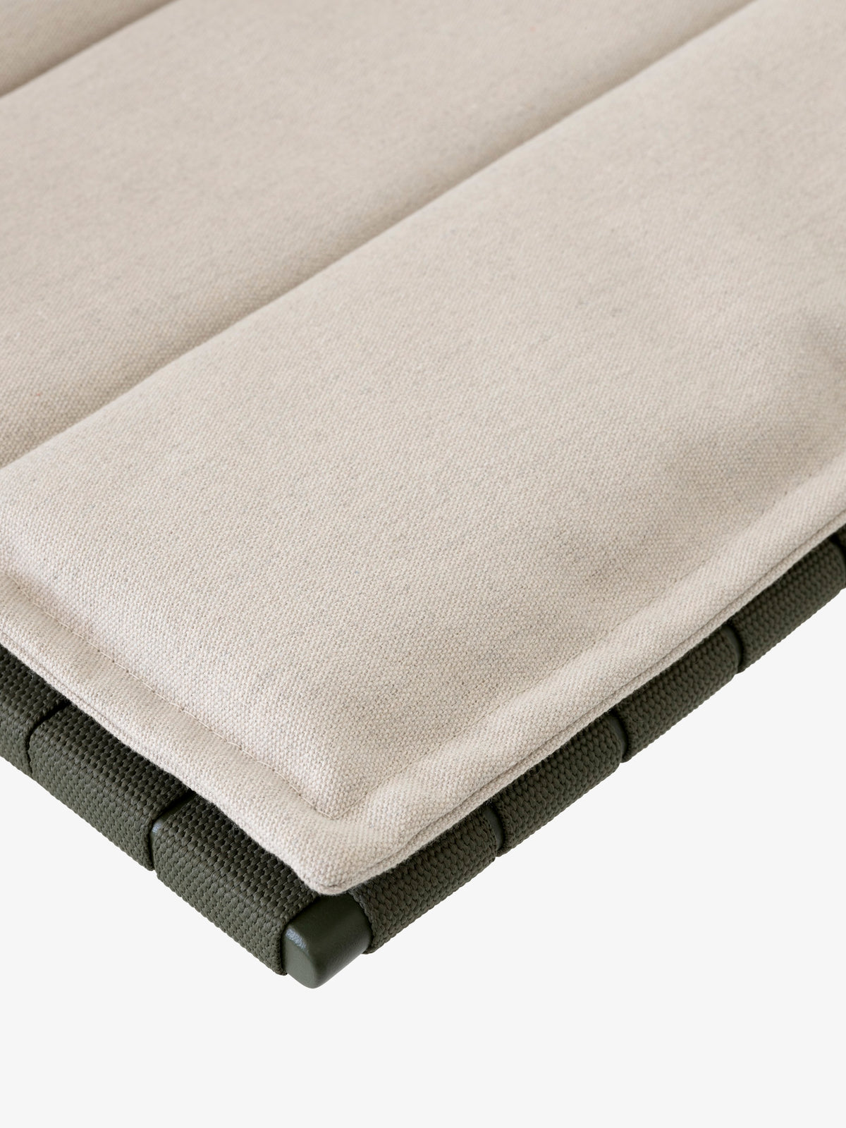 &amp;Tradition - Ville Cushion (AV33 &amp; AV34)