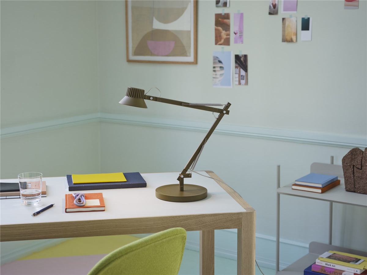Muuto - Dedicate Table Lamp