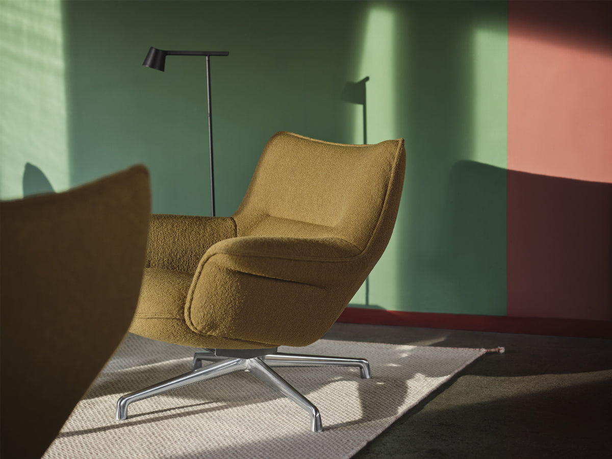 Low swivel chair sales