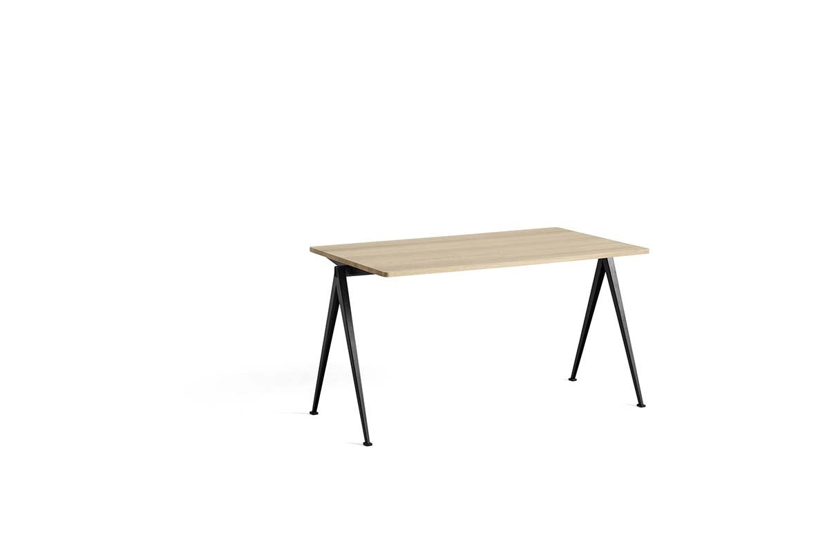 HAY - Pyramid Table 01