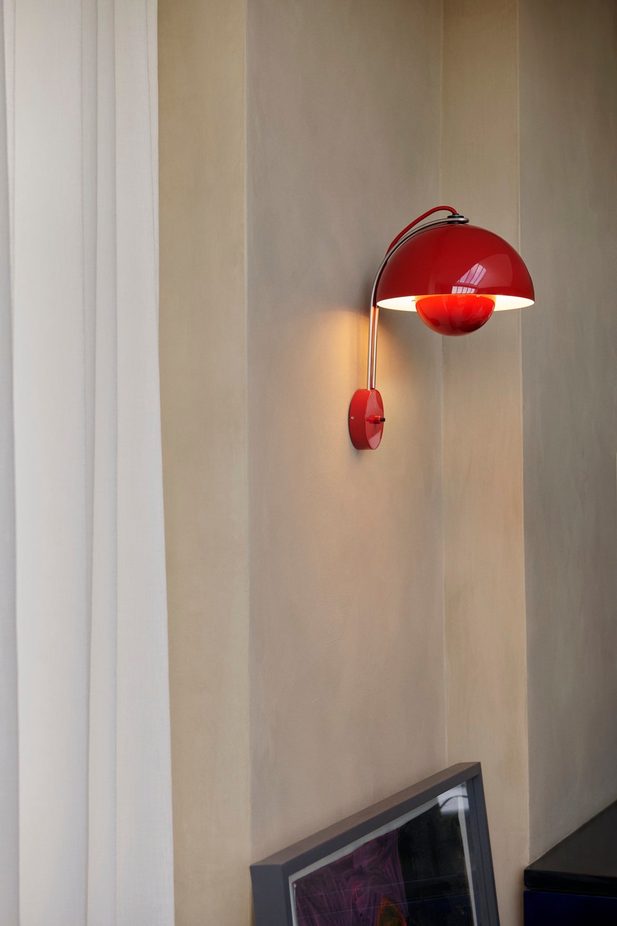 &amp;Tradition - Flowerpot Wall Lamp VP8