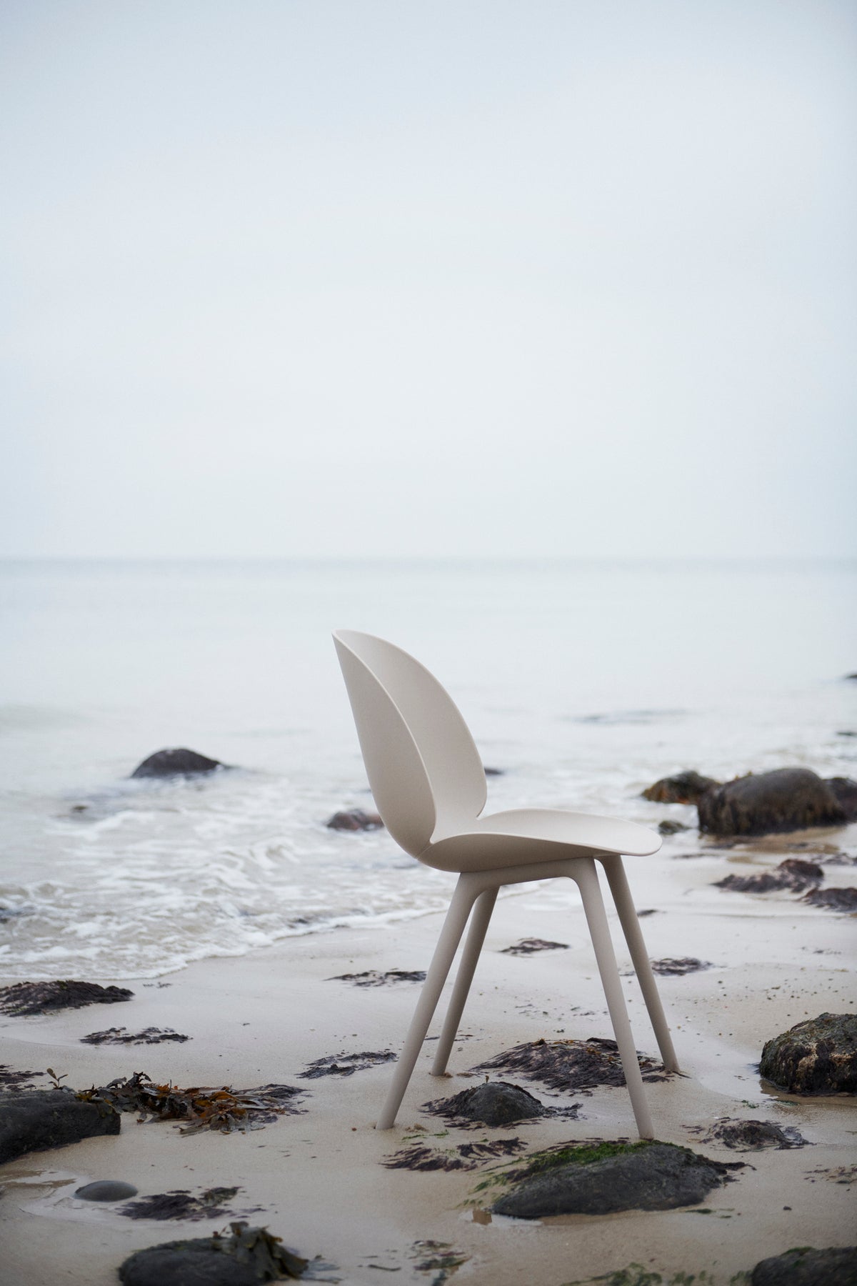 GUBI - Beetle Dining Chair - Outdoor