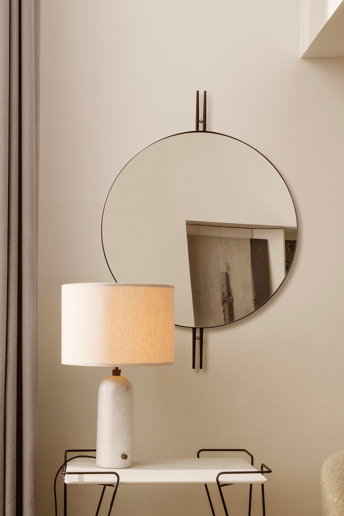 GUBI - IOI Wall Mirror