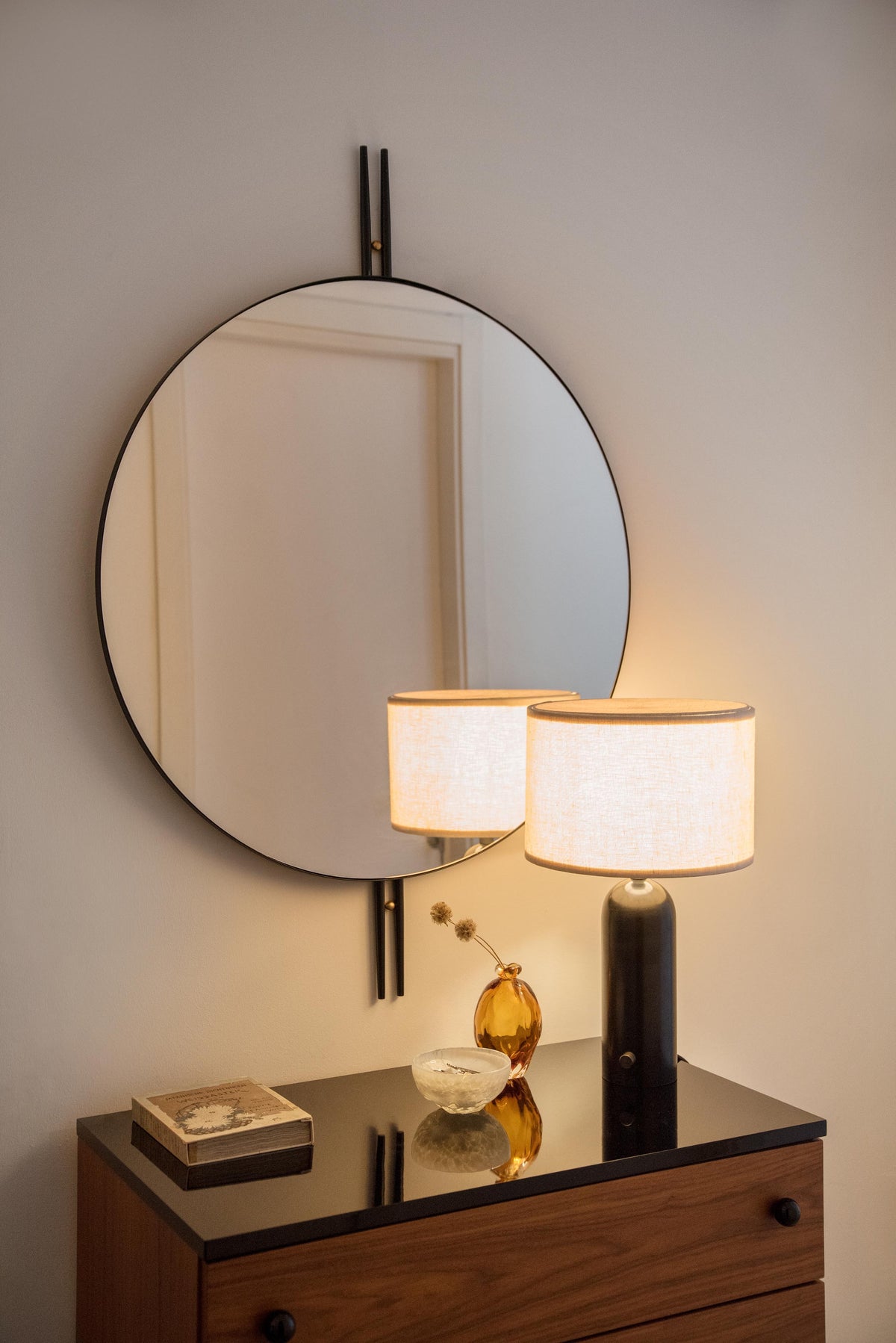 GUBI - IOI Wall Mirror