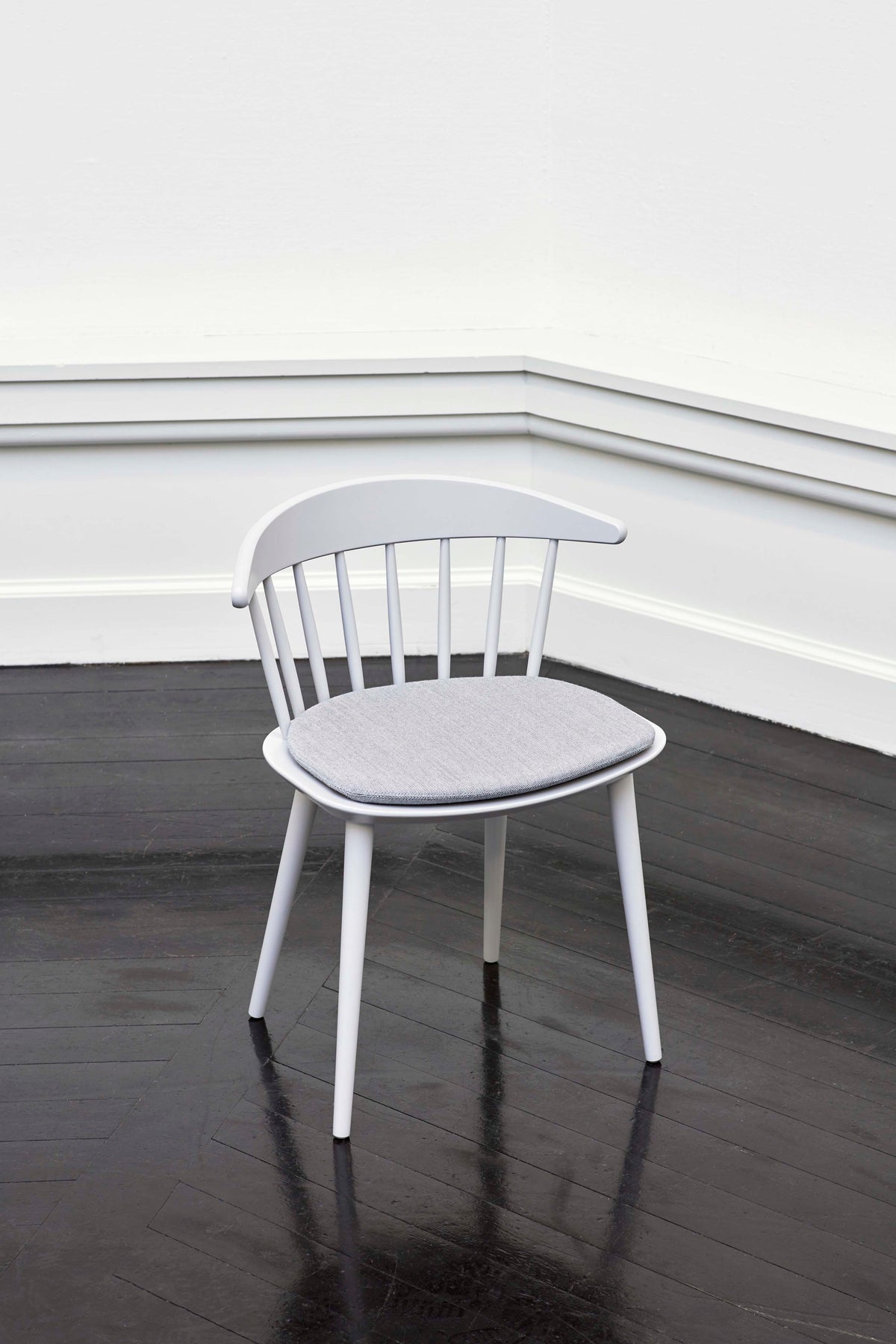 HAY - J-Series - J104