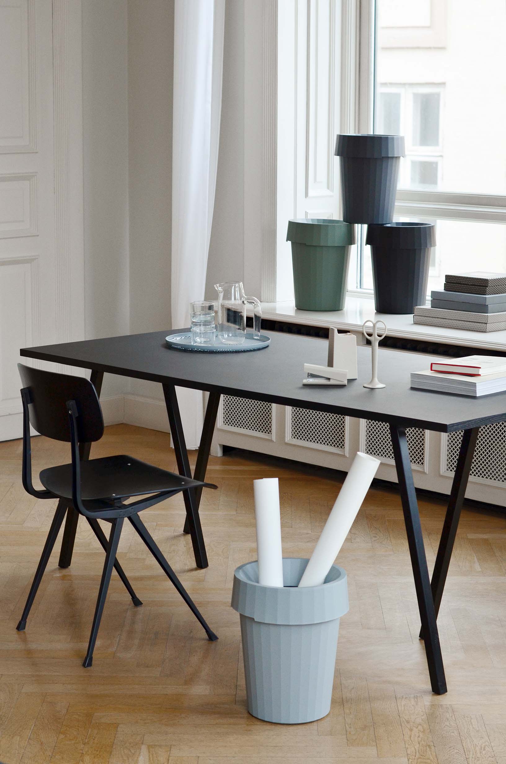 HAY - Loop Stand - Table - Maven