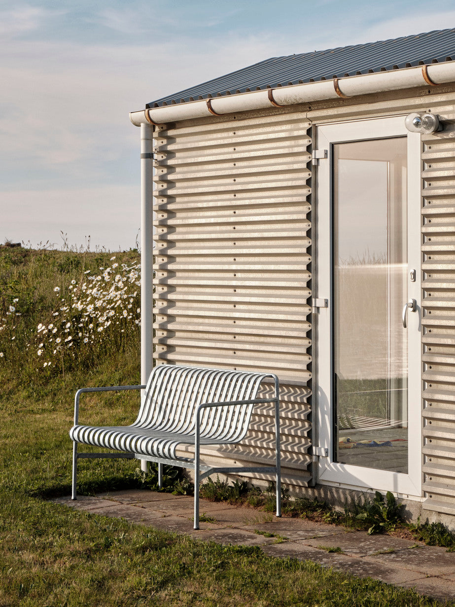 HAY - Palissade Dining Bench w.Armrest  - Hot Galvanised