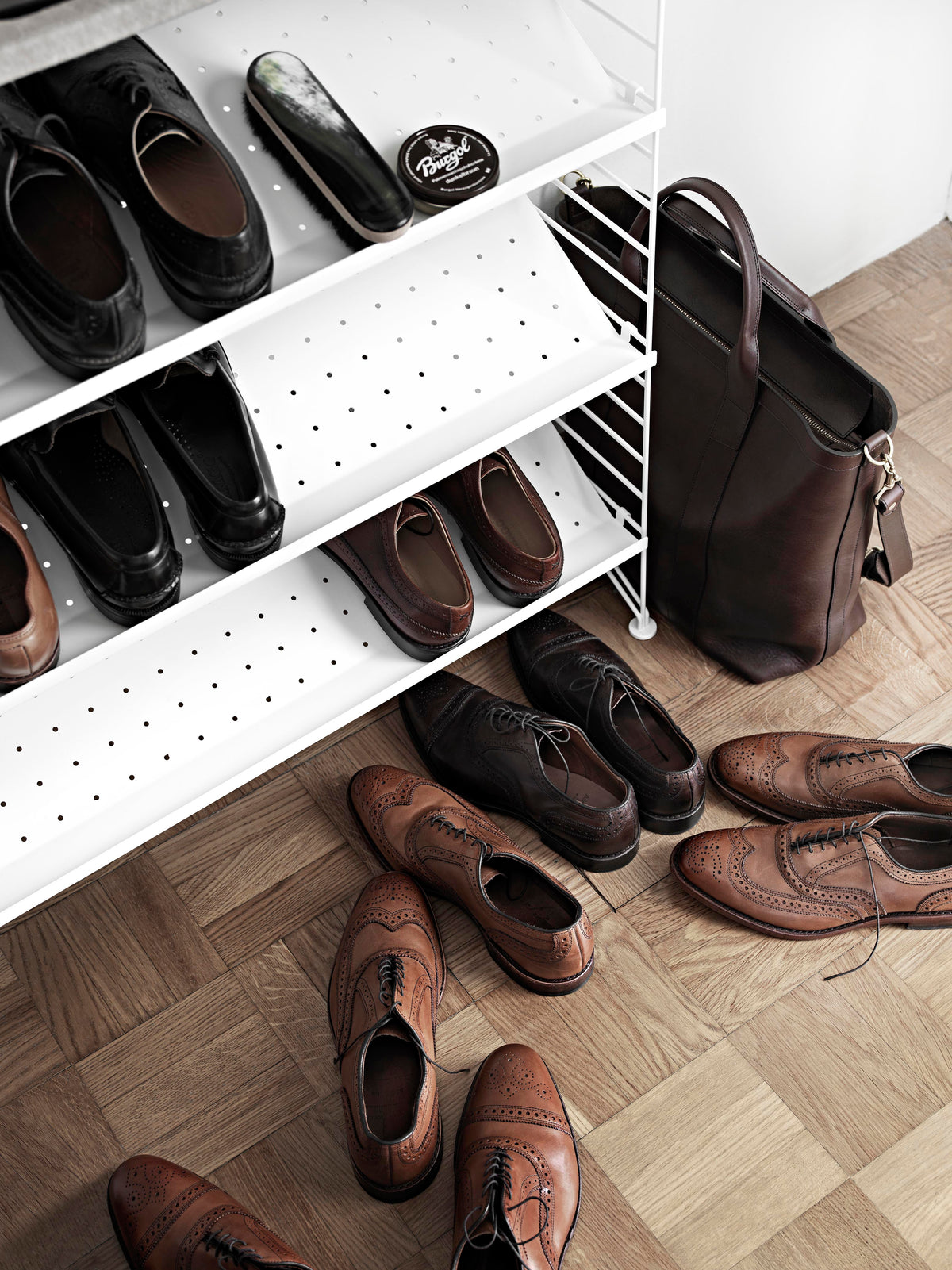 STRING - Shoe Shelf